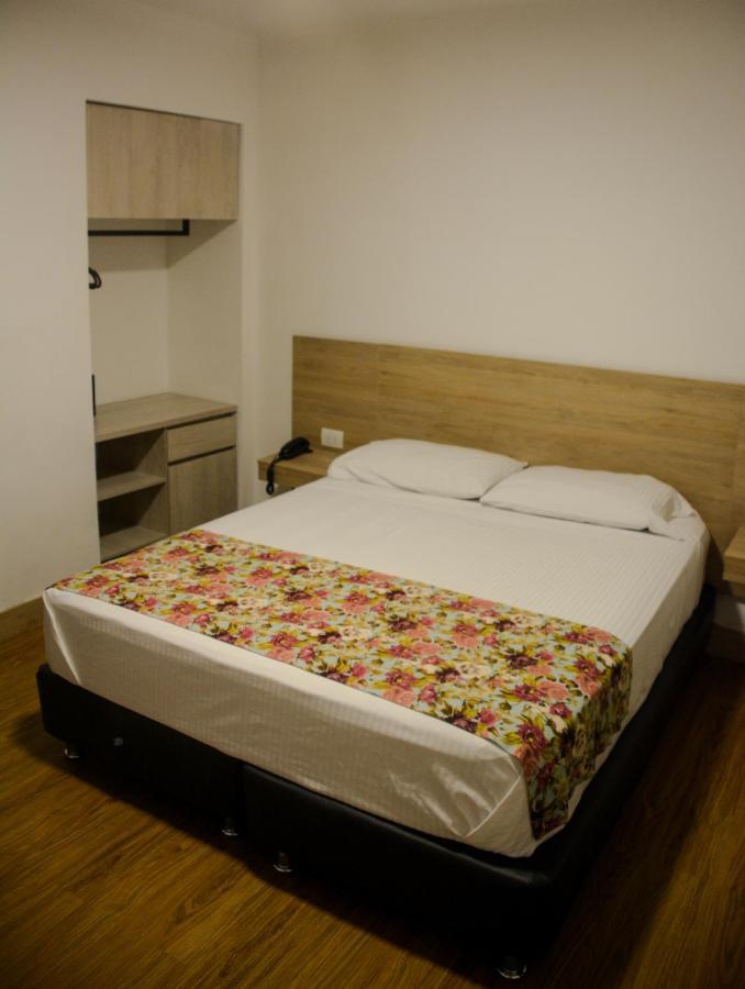 Hotel Poma Rosa Medellin Ngoại thất bức ảnh