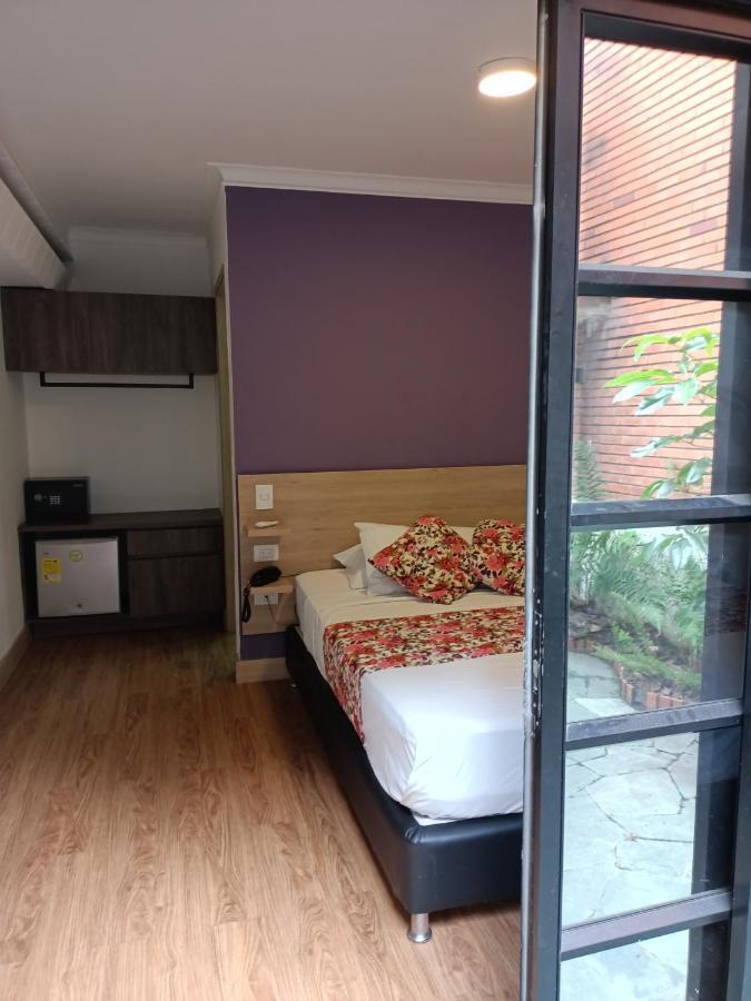 Hotel Poma Rosa Medellin Ngoại thất bức ảnh