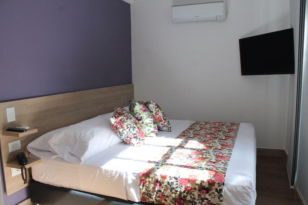 Hotel Poma Rosa Medellin Ngoại thất bức ảnh